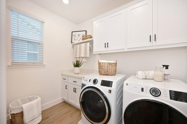 2327 5th Ave, Sacramento, CA 95818