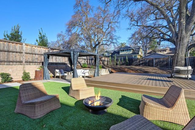 2327 5th Ave, Sacramento, CA 95818