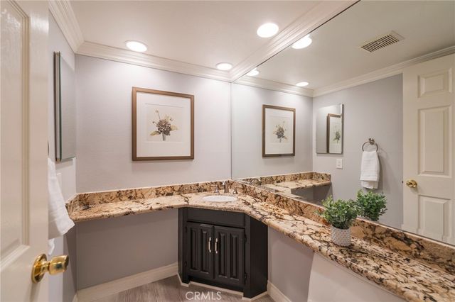 10488 Sioux River, Fountain Valley, CA 92708