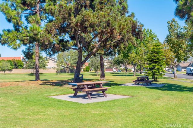 10488 Sioux River, Fountain Valley, CA 92708