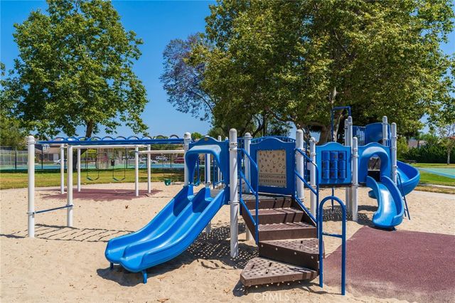 10488 Sioux River, Fountain Valley, CA 92708
