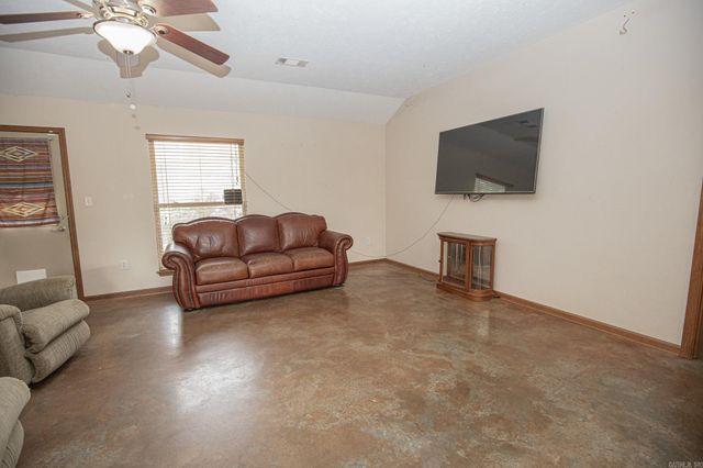 2300 Lorance Dr, Little Rock, AR 72206