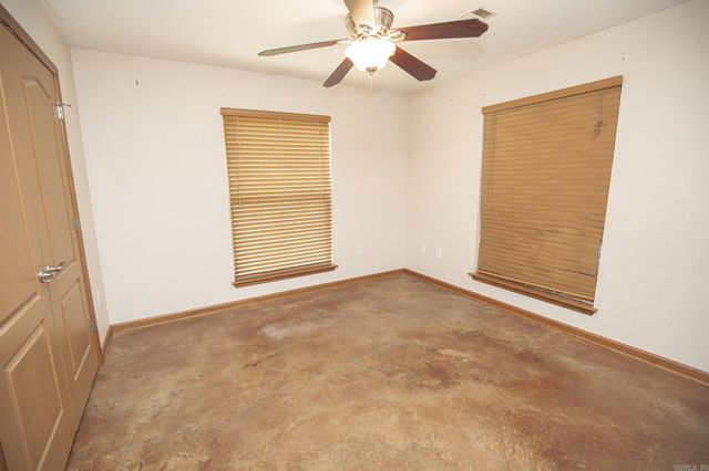 2300 Lorance Dr, Little Rock, AR 72206