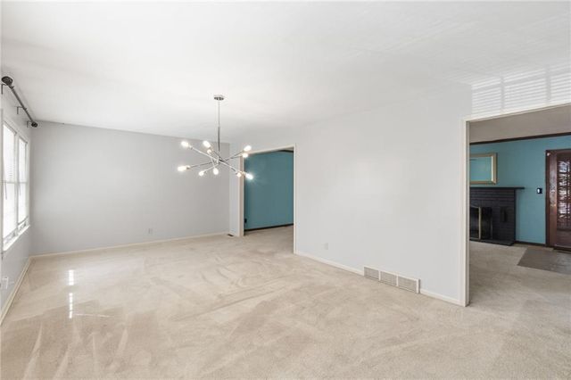 3432 NE 46TH Street, Kansas City, MO 64117