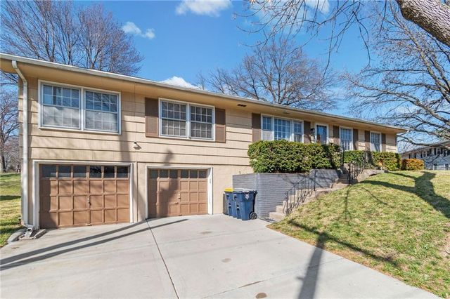 3432 NE 46TH Street, Kansas City, MO 64117