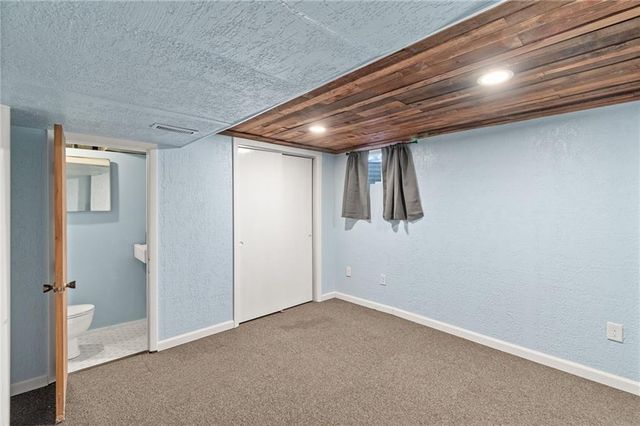 3432 NE 46TH Street, Kansas City, MO 64117