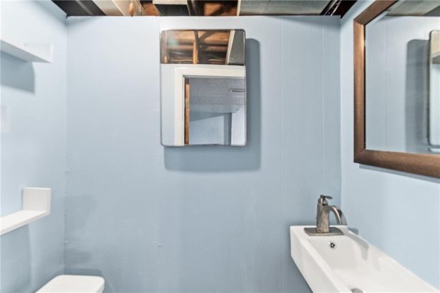 3432 NE 46TH Street, Kansas City, MO 64117