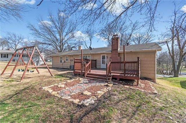 3432 NE 46TH Street, Kansas City, MO 64117