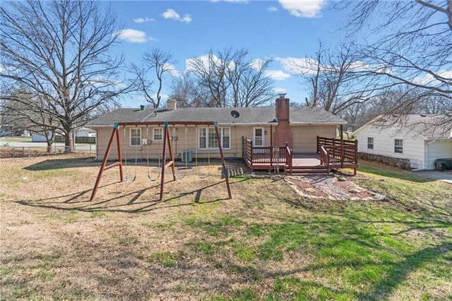 3432 NE 46TH Street, Kansas City, MO 64117