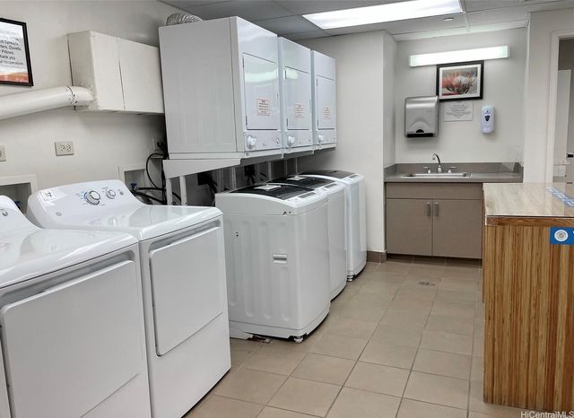 440 Olohana Street 1612, Honolulu, HI 96815