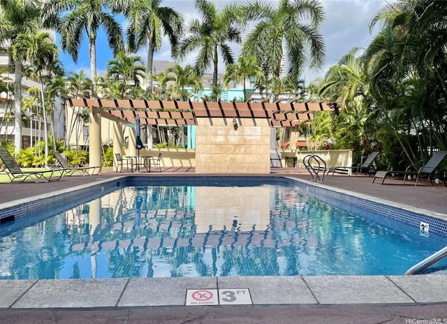 440 Olohana Street 1612, Honolulu, HI 96815