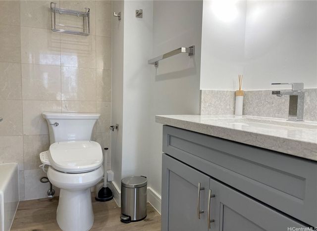 440 Olohana Street 1612, Honolulu, HI 96815