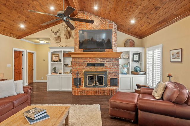 8948 Fm 1827, Anna, TX 75409