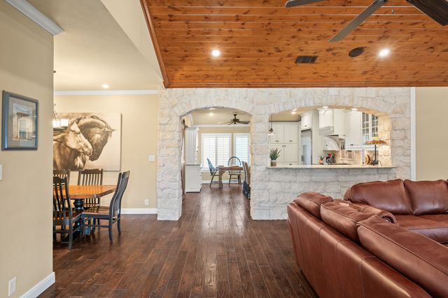 8948 Fm 1827, Anna, TX 75409