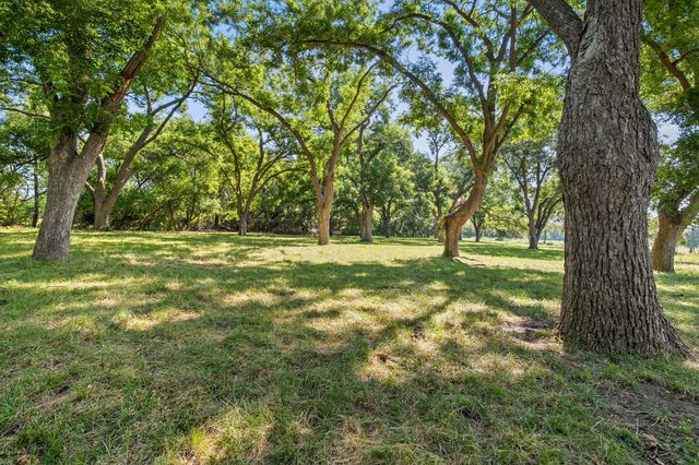 8948 Fm 1827, Anna, TX 75409