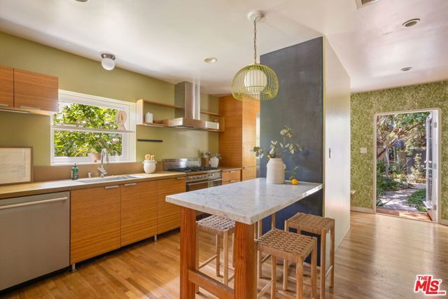 2255 Wellesley Avenue, Los Angeles, CA 90064