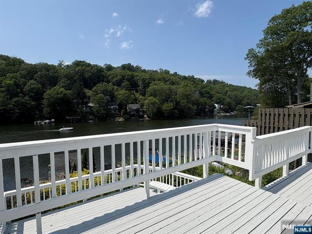 38 River Styx Road, Hopatcong, NJ 07843