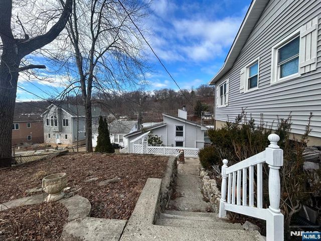 38 River Styx Road, Hopatcong, NJ 07843