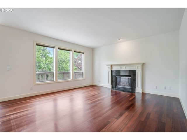 17273 Sw SOREN Ct, Beaverton, OR 97007
