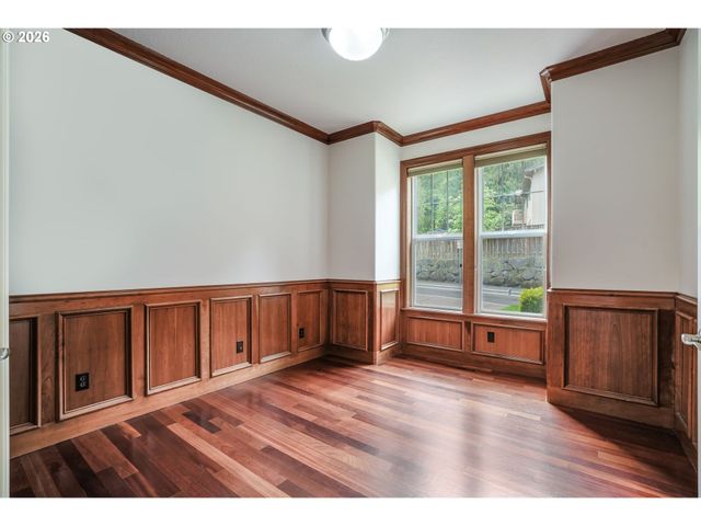 17273 Sw SOREN Ct, Beaverton, OR 97007