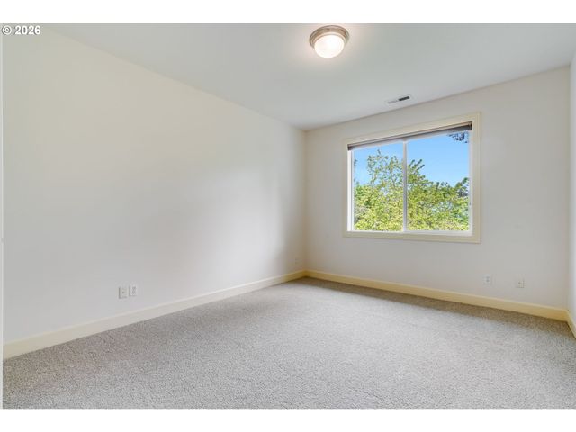 17273 Sw SOREN Ct, Beaverton, OR 97007