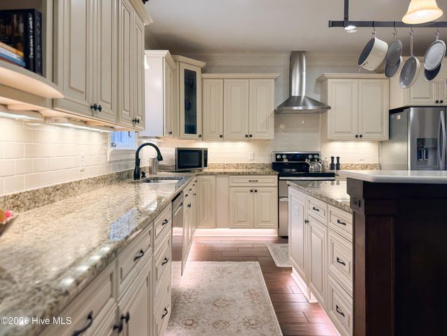 319 Ashworth Manor Court, Wilmington, NC 28412