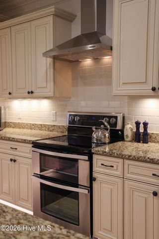 319 Ashworth Manor Court, Wilmington, NC 28412