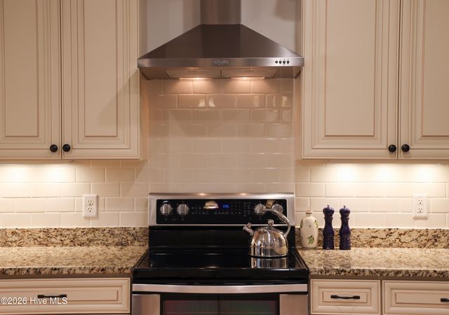 319 Ashworth Manor Court, Wilmington, NC 28412