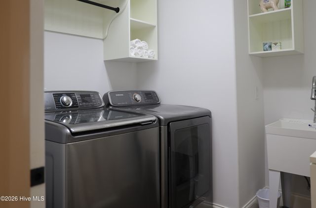 319 Ashworth Manor Court, Wilmington, NC 28412