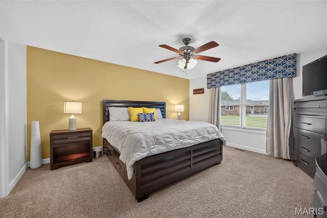 115 N Porte Drive, Highland, IL 62249