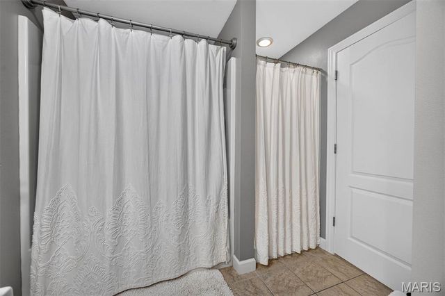 115 N Porte Drive, Highland, IL 62249