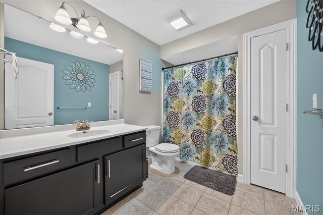 115 N Porte Drive, Highland, IL 62249