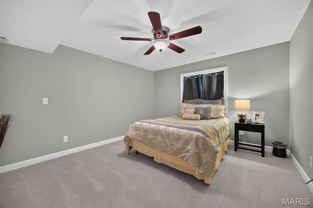 115 N Porte Drive, Highland, IL 62249