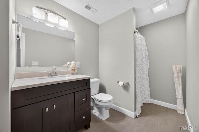115 N Porte Drive, Highland, IL 62249