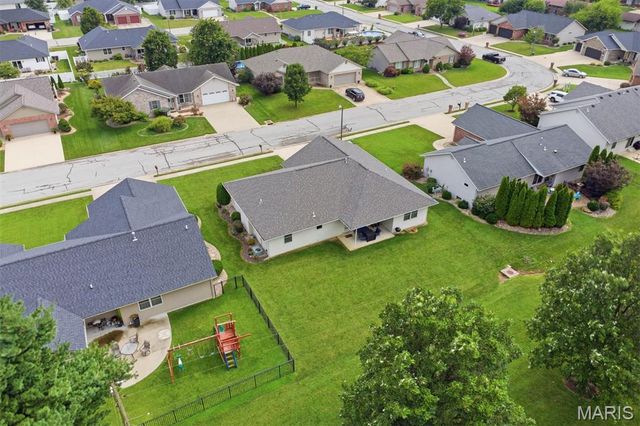 115 N Porte Drive, Highland, IL 62249