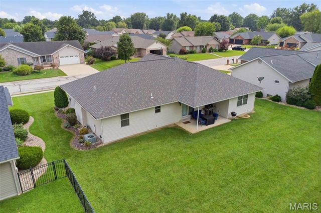 115 N Porte Drive, Highland, IL 62249