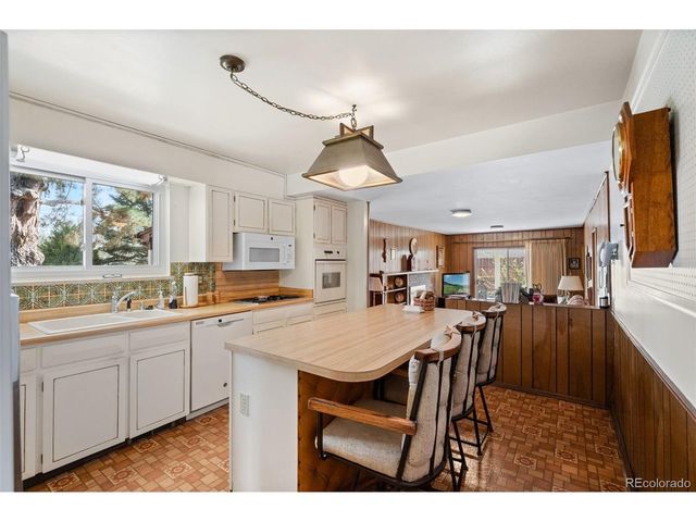 398 Uvalda St, Aurora, CO 80011