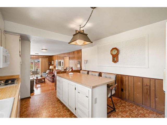 398 Uvalda St, Aurora, CO 80011