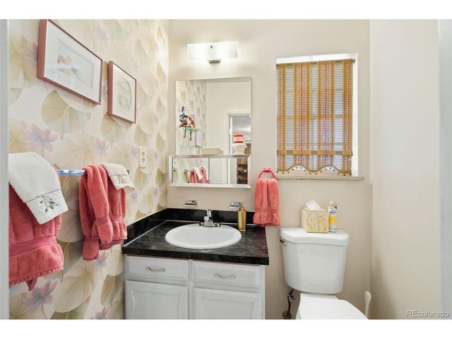 398 Uvalda St, Aurora, CO 80011