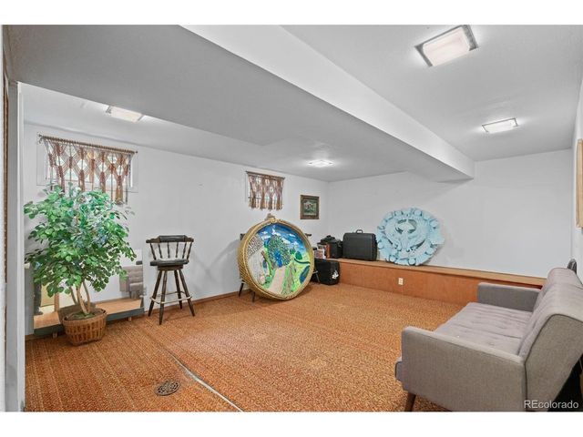 398 Uvalda St, Aurora, CO 80011