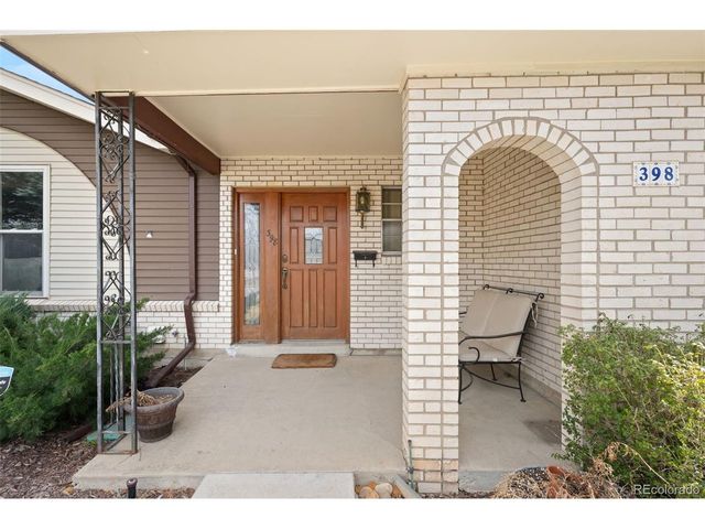 398 Uvalda St, Aurora, CO 80011