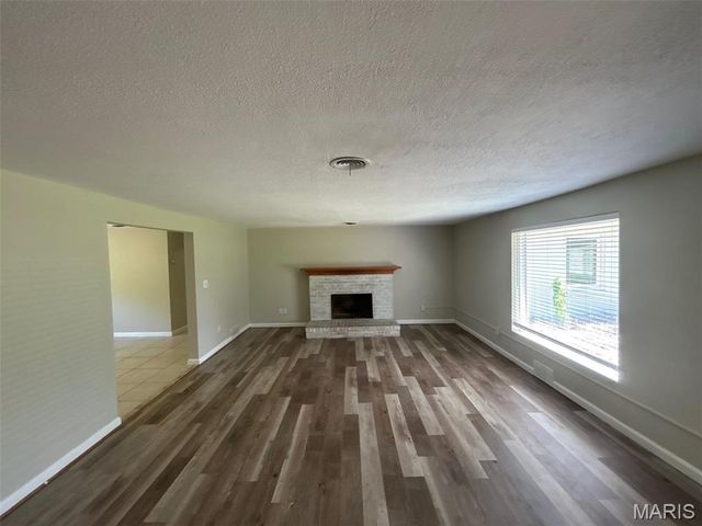 867 Lincoln Drive, Imperial, MO 63052