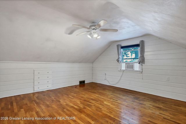 1410 Loraine Avenue, Lansing, MI 48910