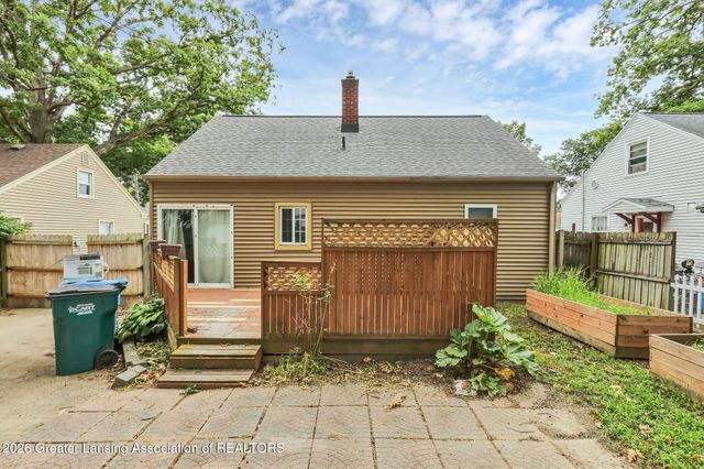1410 Loraine Avenue, Lansing, MI 48910