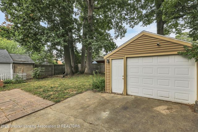 1410 Loraine Avenue, Lansing, MI 48910