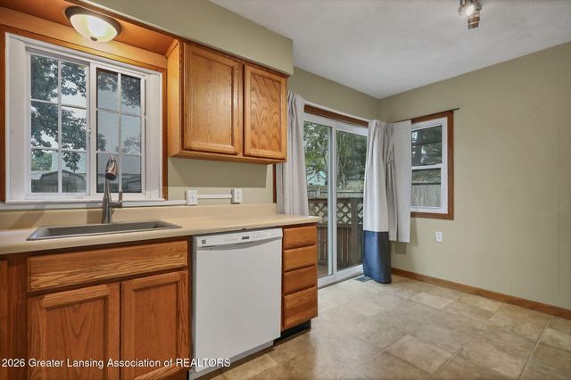 1410 Loraine Avenue, Lansing, MI 48910