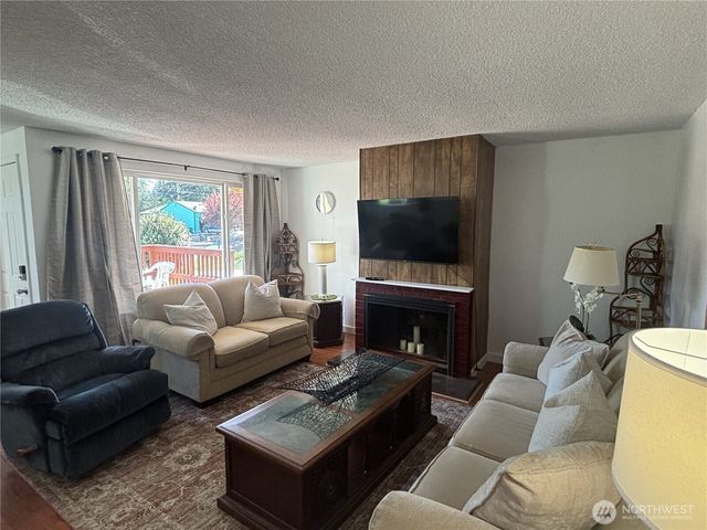 7265 E Harrison Street #A, Port Orchard, WA 98366