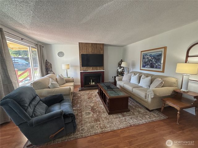 7265 E Harrison Street #A, Port Orchard, WA 98366