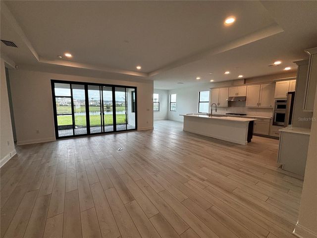 5770 FREESTONE CIRCLE, Apollo Beach, FL 33572