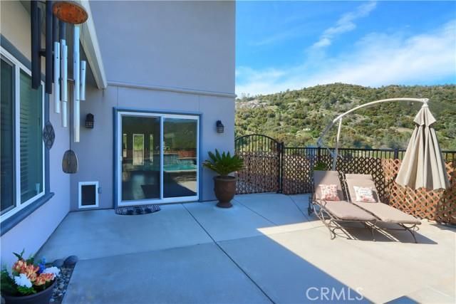 42038 Empty Creek, Oakhurst, CA 93644